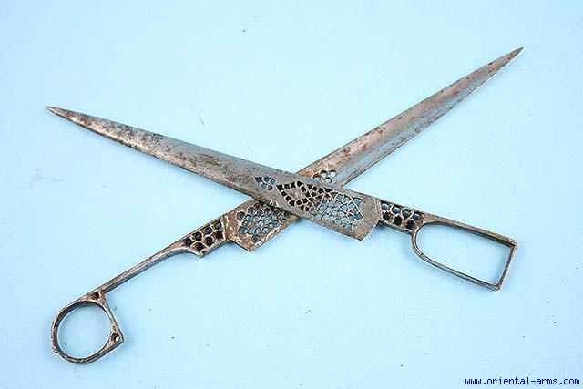 Oriental-Arms: <B>Qalamdan</B> 19 C. Persian Paper Scissors