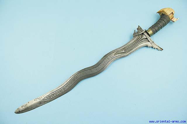 Oriental Arms Fine Early Moro Keris Sword With Twisted Steel Blade