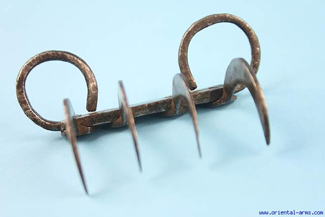 Oriental-Arms: Indian <B>Bagh Nakh</B> (Tiger Claws) Concealed Weapon